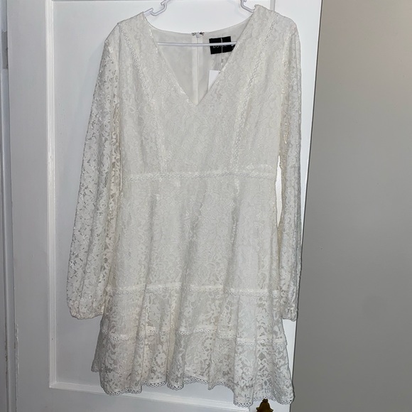 White lace long sleeve dress - Picture 3 of 3